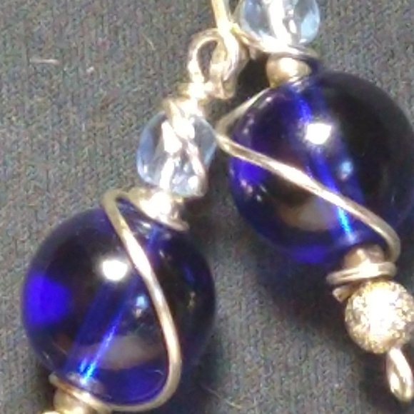 CCLHMHLLC Wired Jewellery Designs - Picture 2 of 4